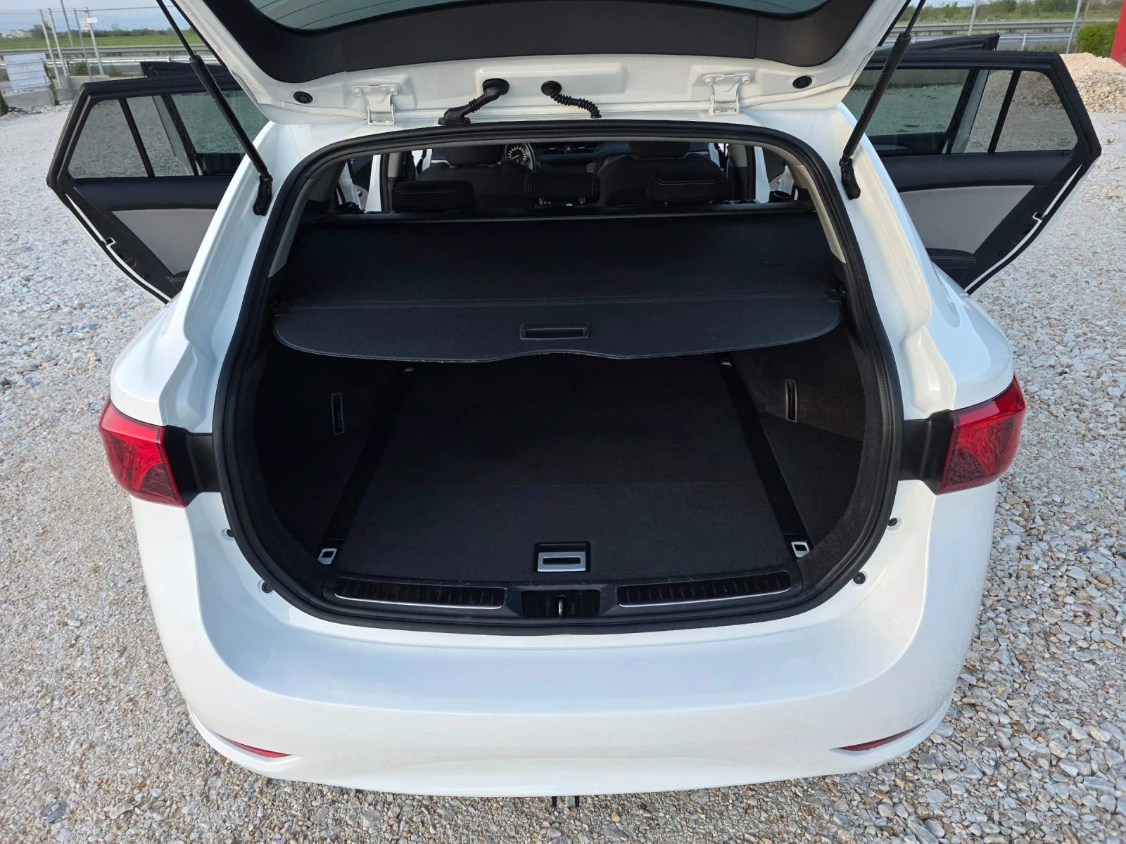 Toyota Avensis 1.8 Vvti Edition-S ���� 6 KeyLess Go ���� ������ | Mobile.bg � ����������� 11