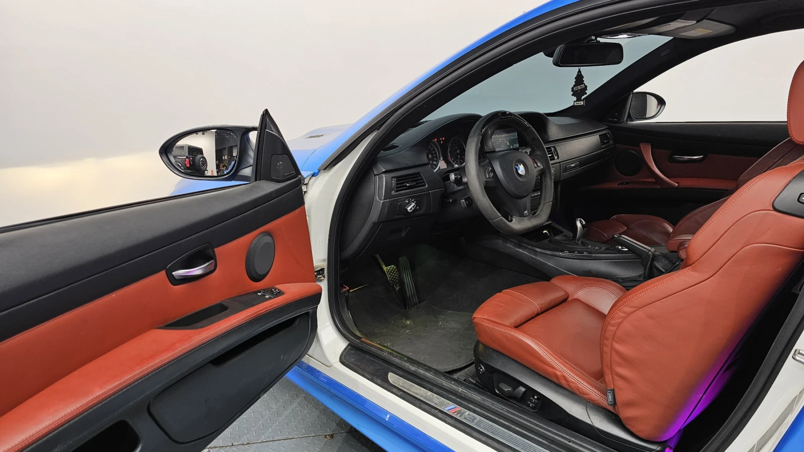 BMW M3  S65* DCT* Navi* Camera, снимка 6 - Автомобили и джипове - 55392512