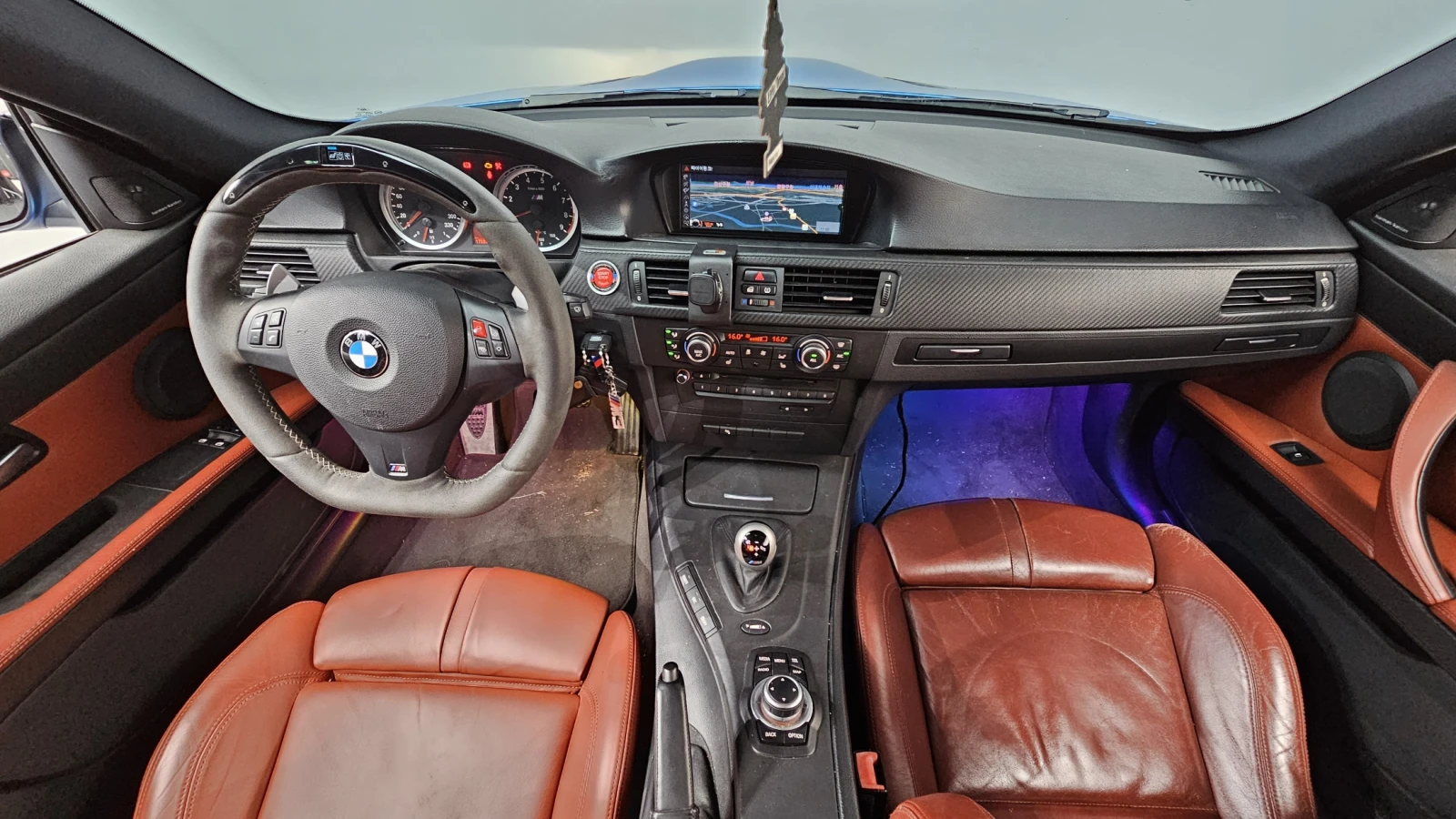 BMW M3  S65* DCT* Navi* Camera, снимка 8 - Автомобили и джипове - 55392512