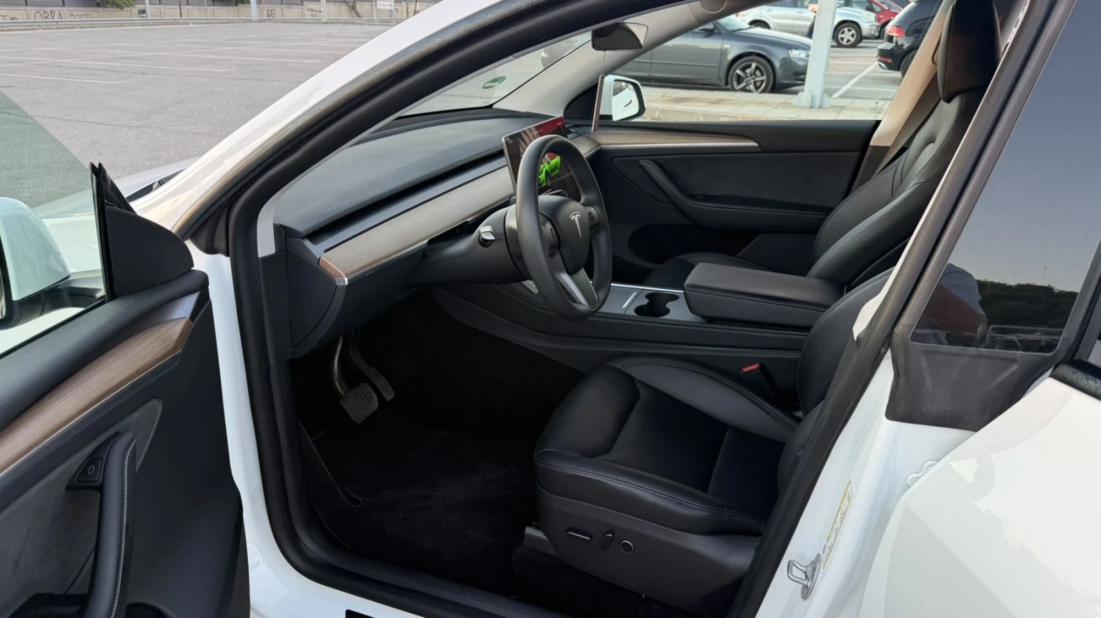 Tesla Model Y Tesla Model Y LONG RANGE DUAL MOTOR, снимка 9 - Автомобили и джипове - 56121042