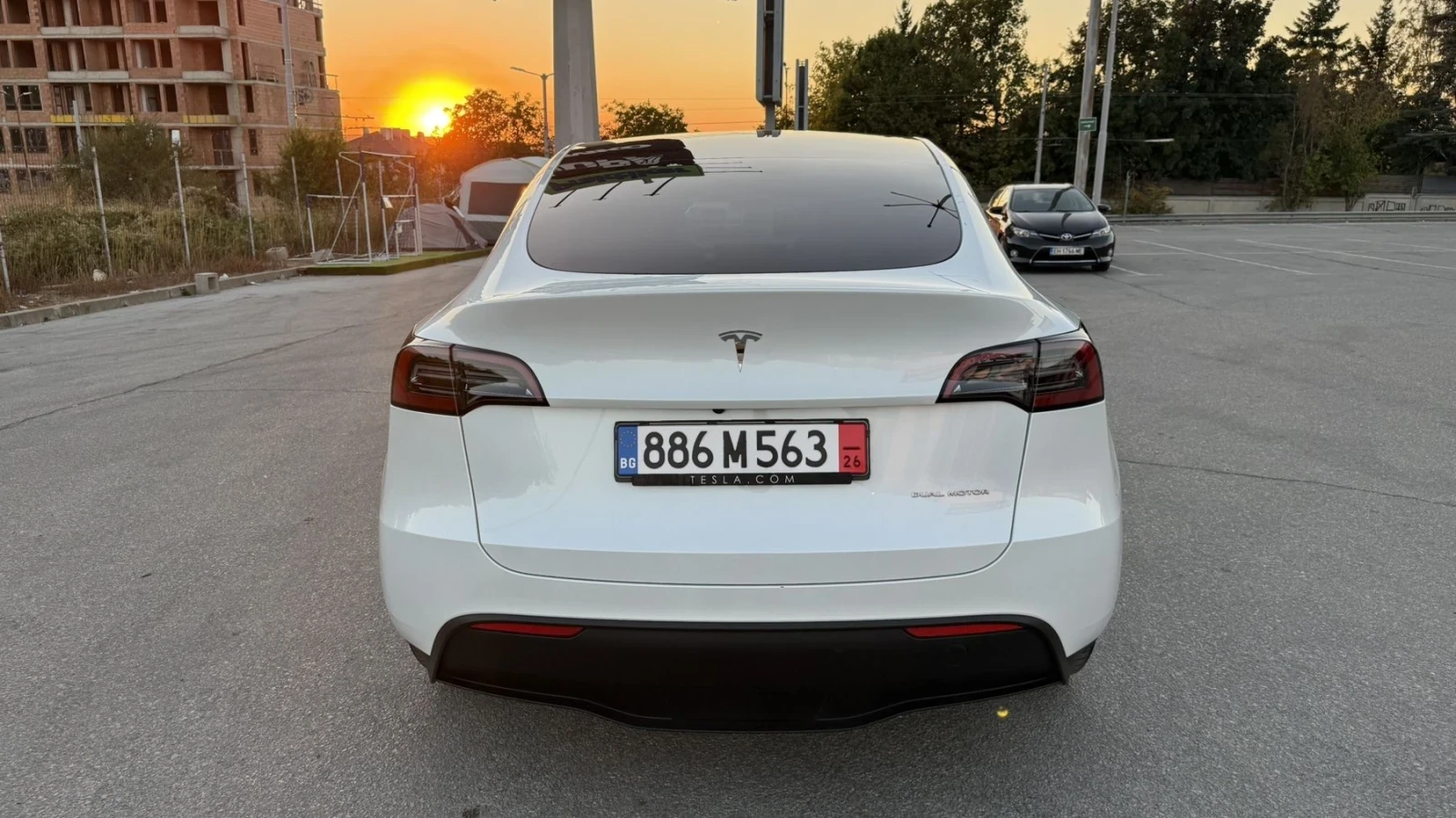 Tesla Model Y Tesla Model Y LONG RANGE DUAL MOTOR, снимка 5 - Автомобили и джипове - 56121042