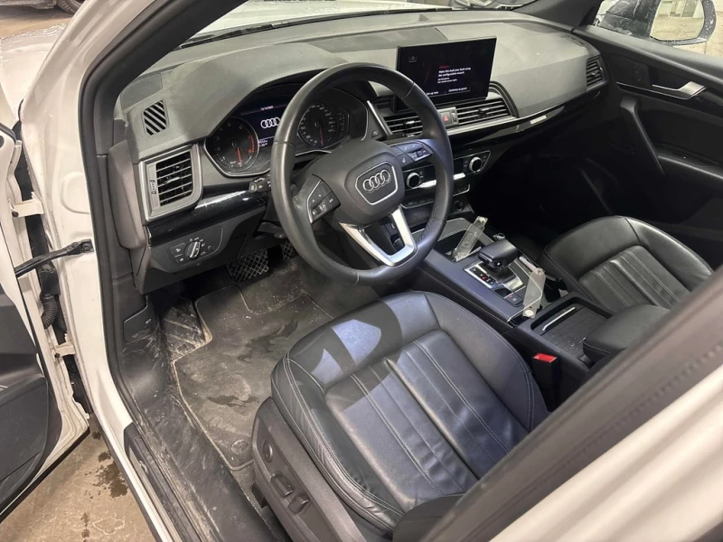 Audi Q5 2023 Komfort * CARFAX * БЕЗ ПЪРВОНАЧАЛНА ВНОСКА, снимка 7 - Автомобили и джипове - 52774732