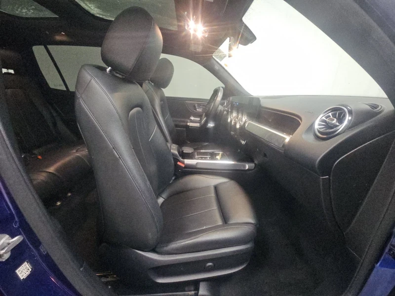 Mercedes-Benz GLB 250 4MATIC, снимка 8 - Автомобили и джипове - 53166213