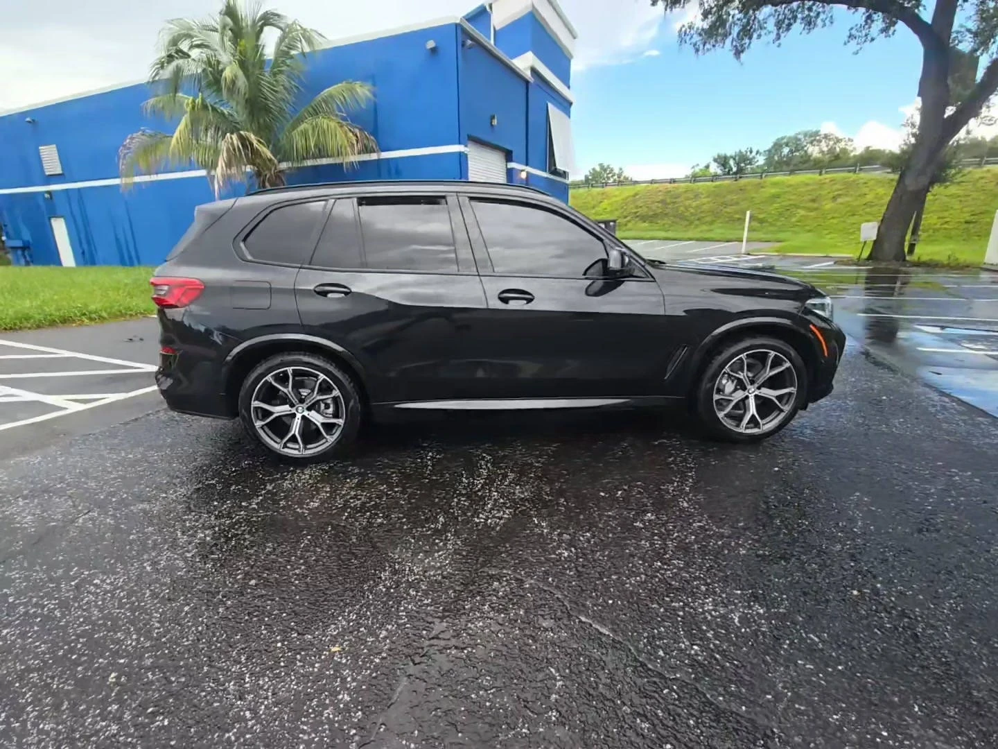 BMW X5 M-PACK* HEADUP* 360* HARMAN* PANO* KEYLESS* ВАКУМ - изображение 3