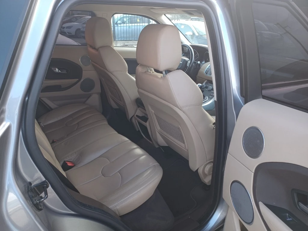 Land Rover Range Rover Evoque 2.2 TD4 Luxury, снимка 6 - Автомобили и джипове - 53816588