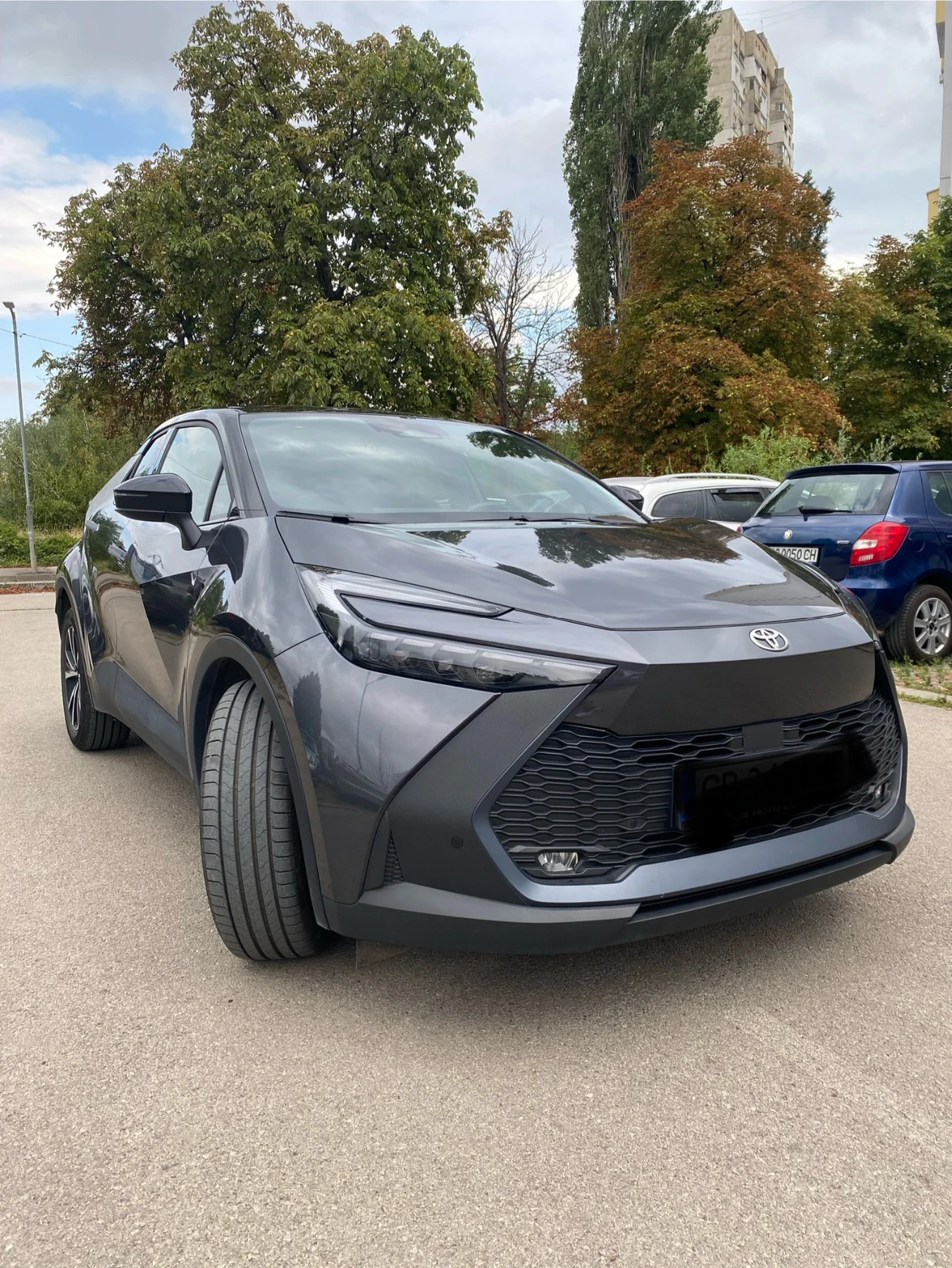 Toyota C-HR Toyota C-HR 2.0 Hybrid HEV 197к.с. CLASSY 