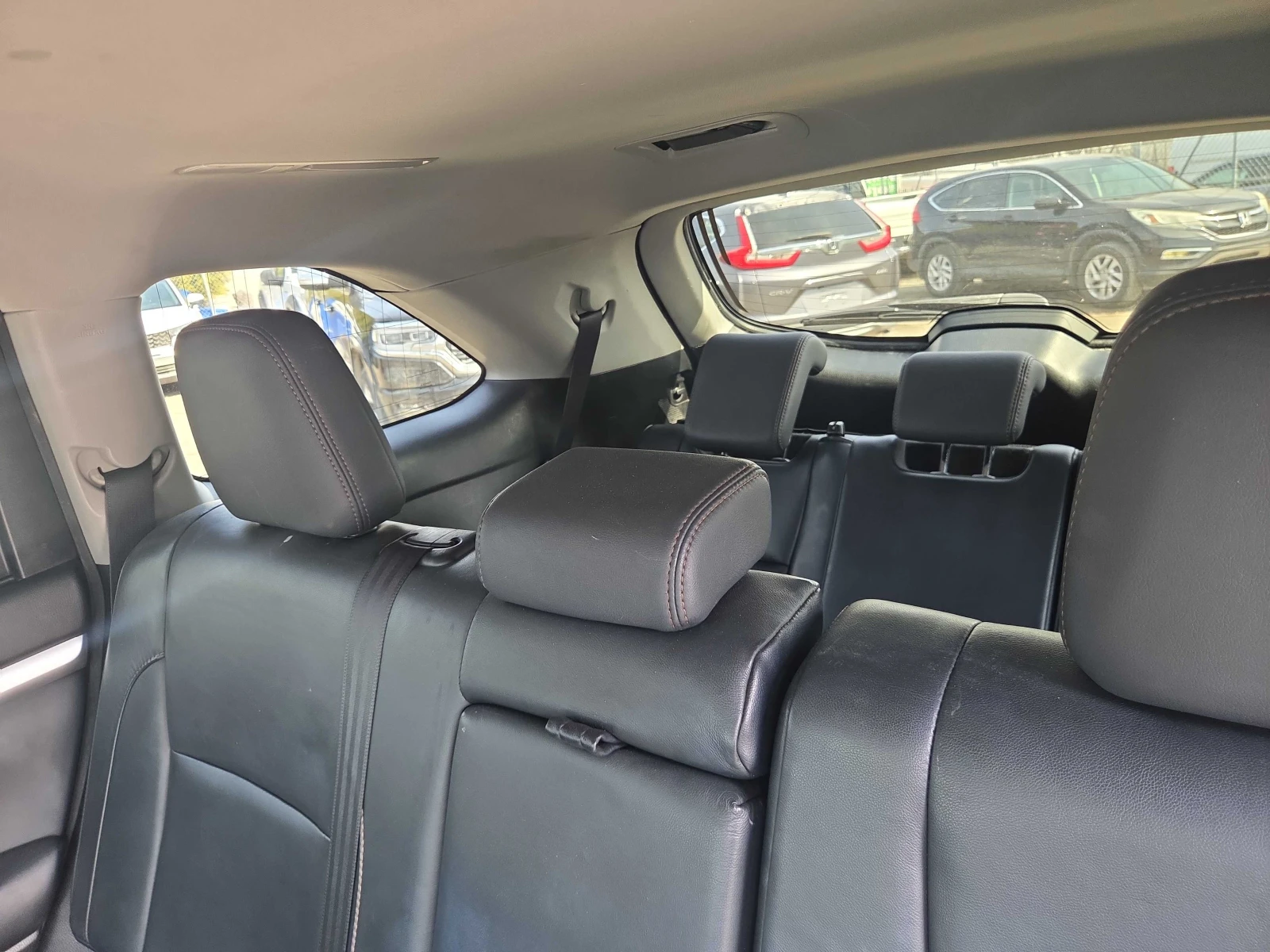 Toyota Highlander XLE * 7 МЕСТЕН * ЧЕРНА КОЖА * СТАВА НА ГАЗ * , снимка 12 - Автомобили и джипове - 54152548