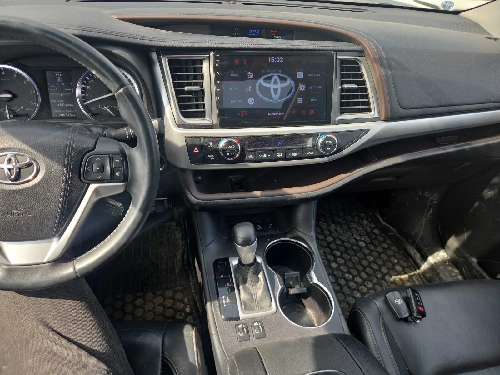 Toyota Highlander XLE * 7 МЕСТЕН * ЧЕРНА КОЖА * СТАВА НА ГАЗ * , снимка 9 - Автомобили и джипове - 54152548