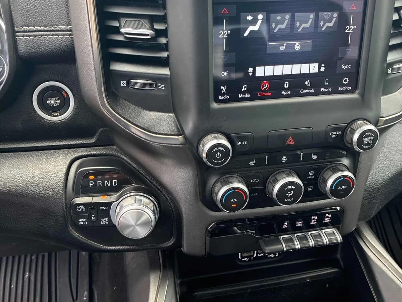 Dodge RAM 1500 | Sport | ПОДГРЕВ | CARFAX | ГОЛЯМА НАВИГАЦИЯ | , снимка 9 - Автомобили и джипове - 54652760