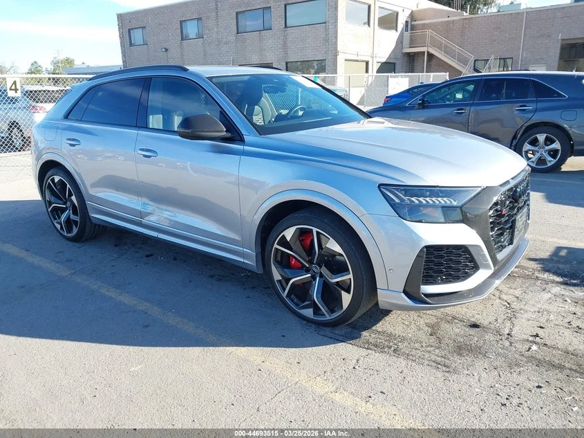 Audi RSQ8 | DISTRONIC | MATRIX | 360 | , снимка 5 - Автомобили и джипове - 55046023