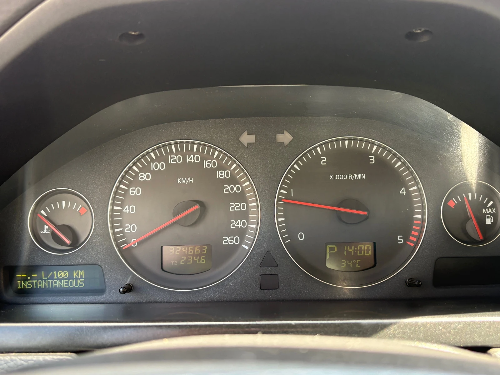 Volvo Xc90 D5, снимка 7 - Автомобили и джипове - 55672897