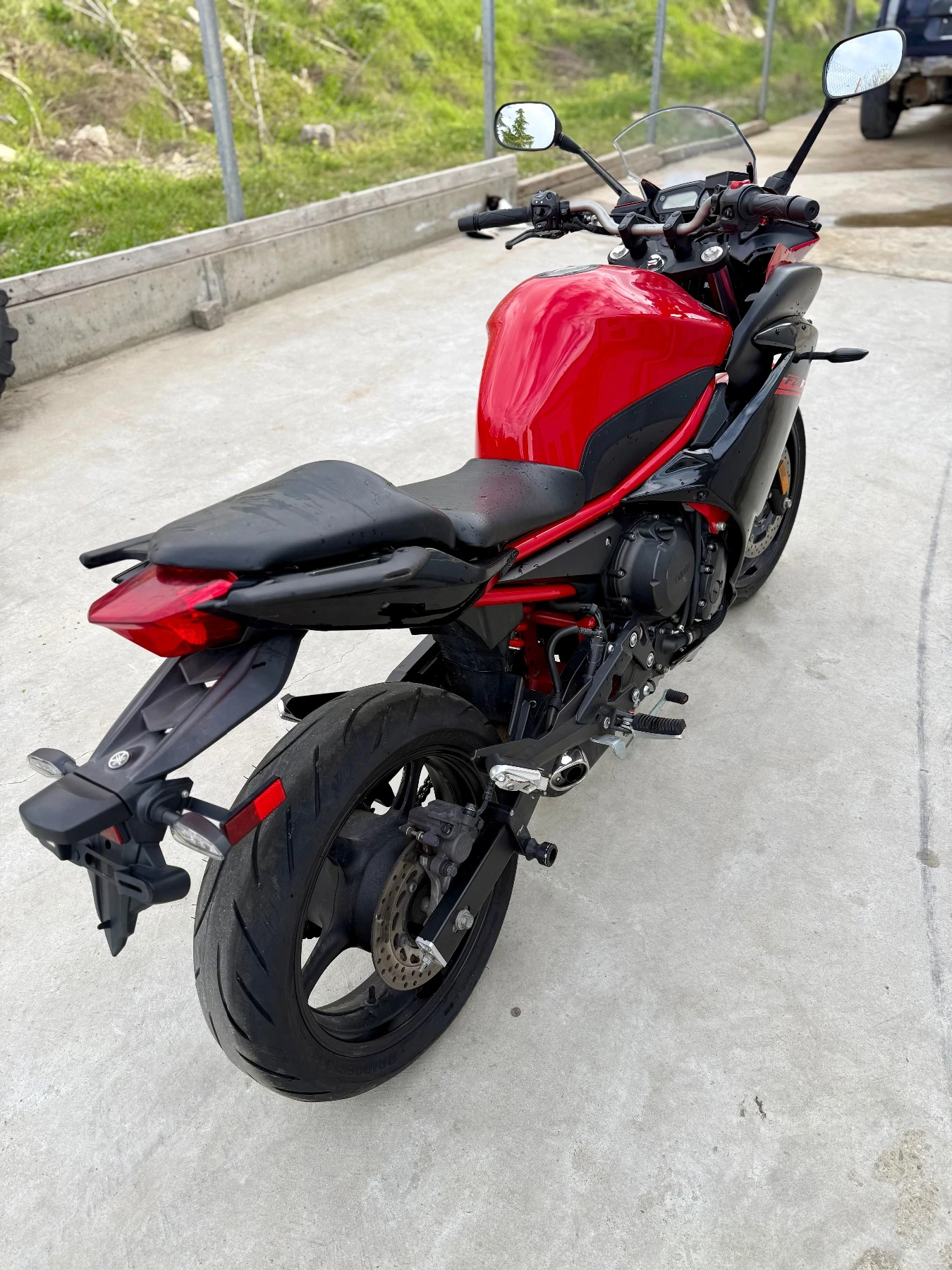 Yamaha YZF-R6 Перфектен 600 c, снимка 6 - Мотоциклети и мототехника - 51476854