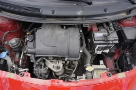 Toyota Yaris 1.0i/Facelift, снимка 9