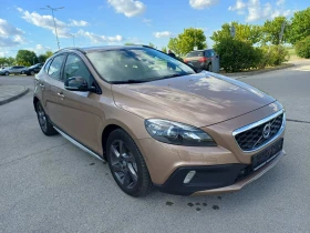 Volvo V40 Cross Country 2.0 Diesel 150k.s. 5-ЦИЛИНДЪРА, снимка 3