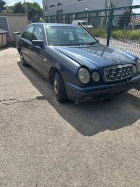  Mercedes-Benz E 290