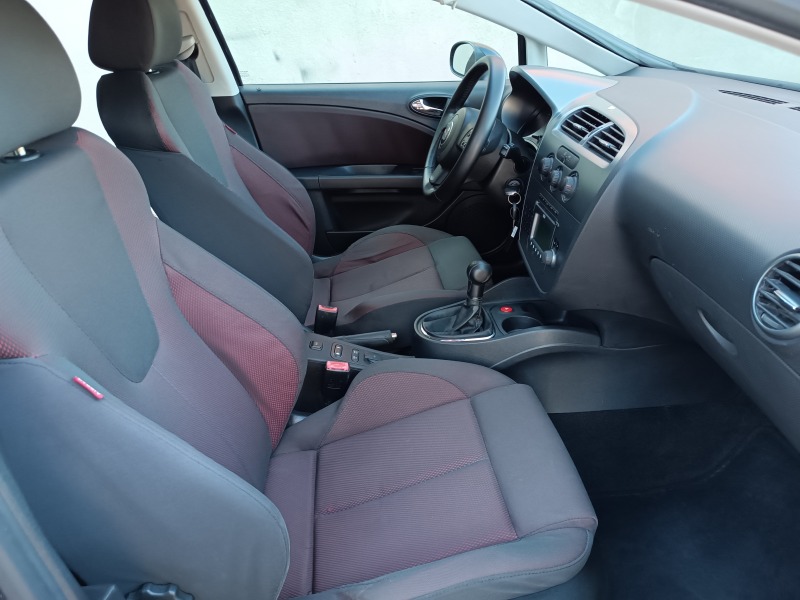 Seat Leon 1.9 TDI , снимка 8 - Автомобили и джипове - 46423779