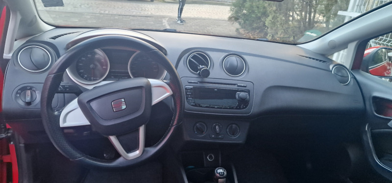 Seat Ibiza Топ оферта внос от Германия, снимка 12 - Автомобили и джипове - 45785911