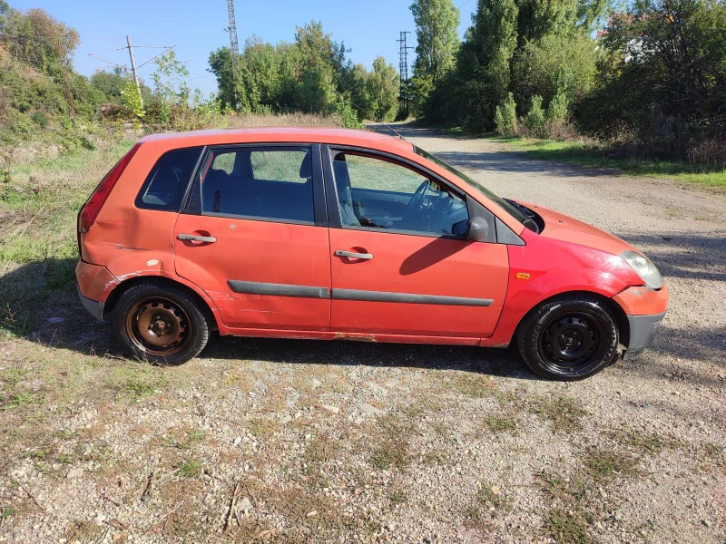 Ford Fiesta 1.3 бензин с газ, снимка 3 - Автомобили и джипове - 47362151