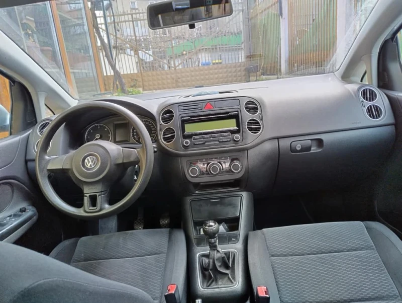 VW Golf Plus 1.6tdi, снимка 9 - Автомобили и джипове - 49521645