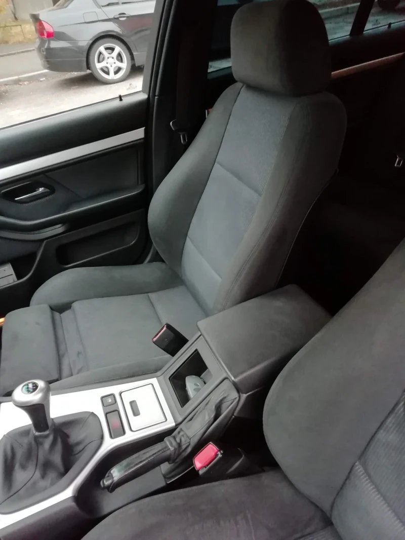 BMW 525 d заводски M-pack 163кс, снимка 10 - Автомобили и джипове - 52186196