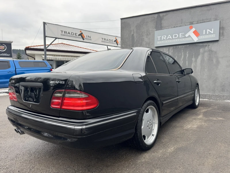 Mercedes-Benz E 55 AMG, снимка 4 - Автомобили и джипове - 53099724