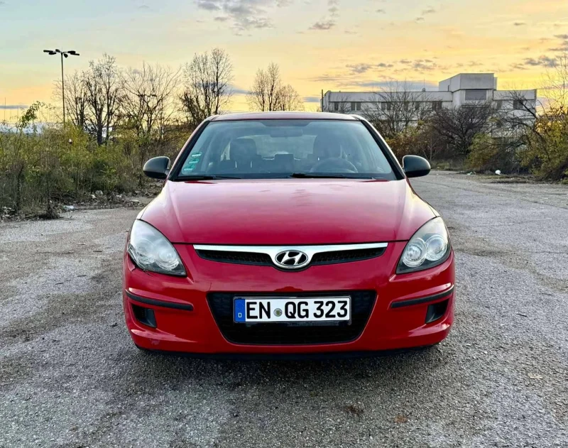 Hyundai I30 1.4.БЕНЗИН.ТОП!!!, снимка 2 - Автомобили и джипове - 53204774