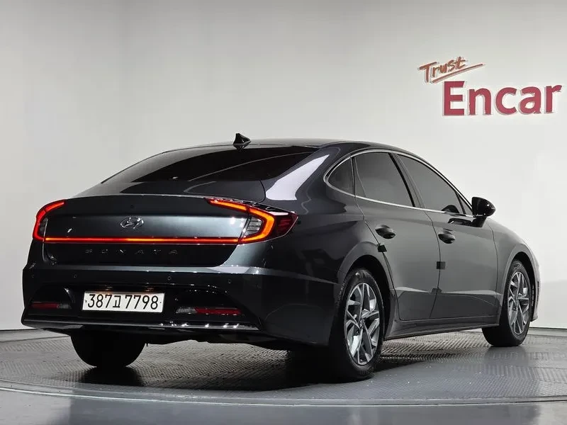 Hyundai Sonata 2.0 Premium Plus, снимка 2 - Автомобили и джипове - 56130625
