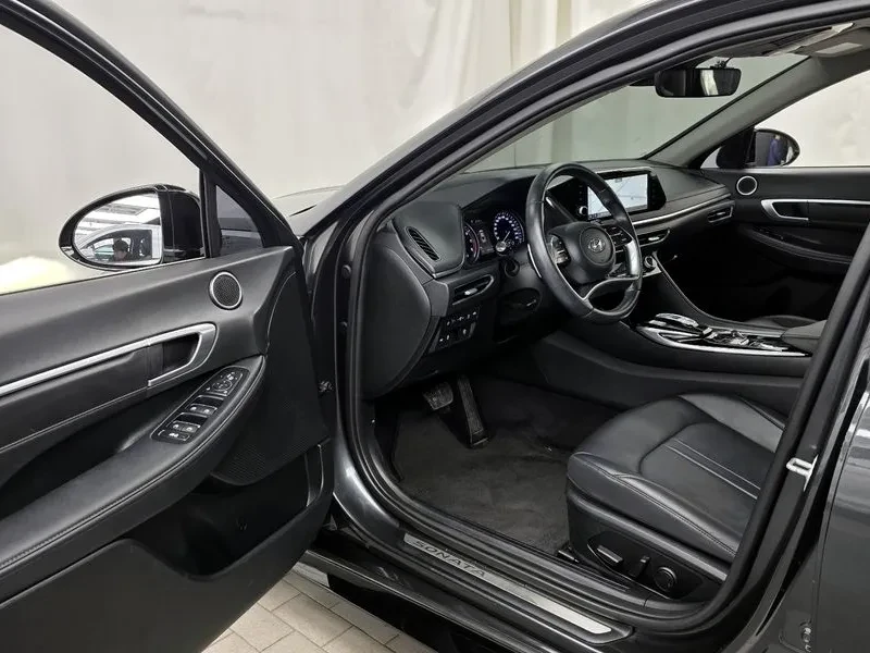 Hyundai Sonata 2.0 Premium Plus, снимка 10 - Автомобили и джипове - 56130625