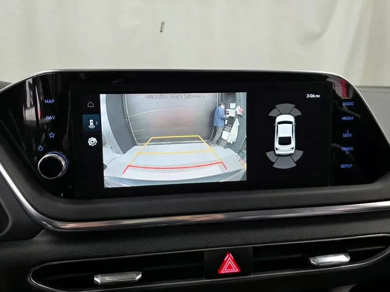 Hyundai Sonata 2.0 Premium Plus, снимка 15 - Автомобили и джипове - 56130625