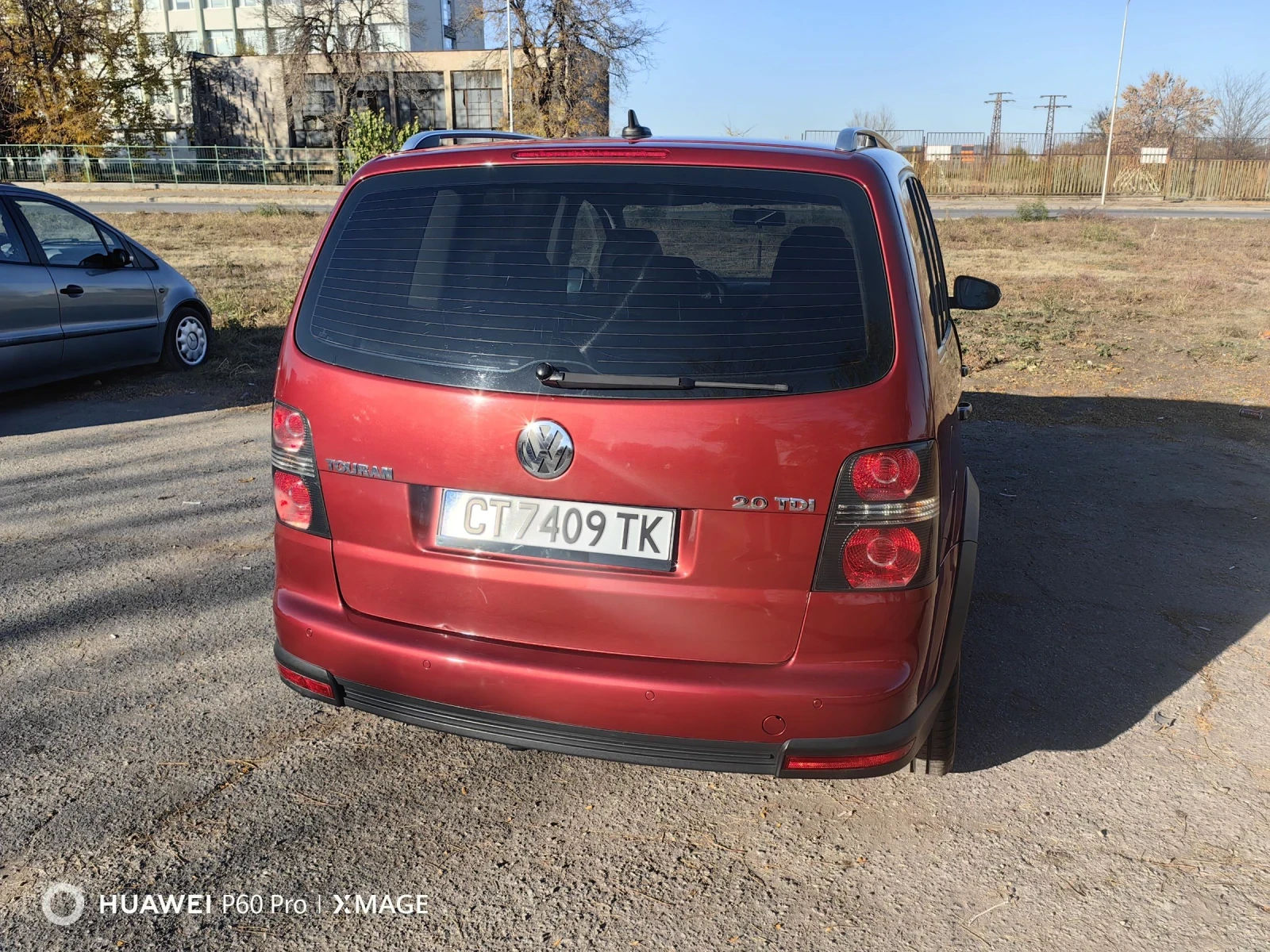 VW Touran Vw Touran Cross 2.0 BMM - изображение 5