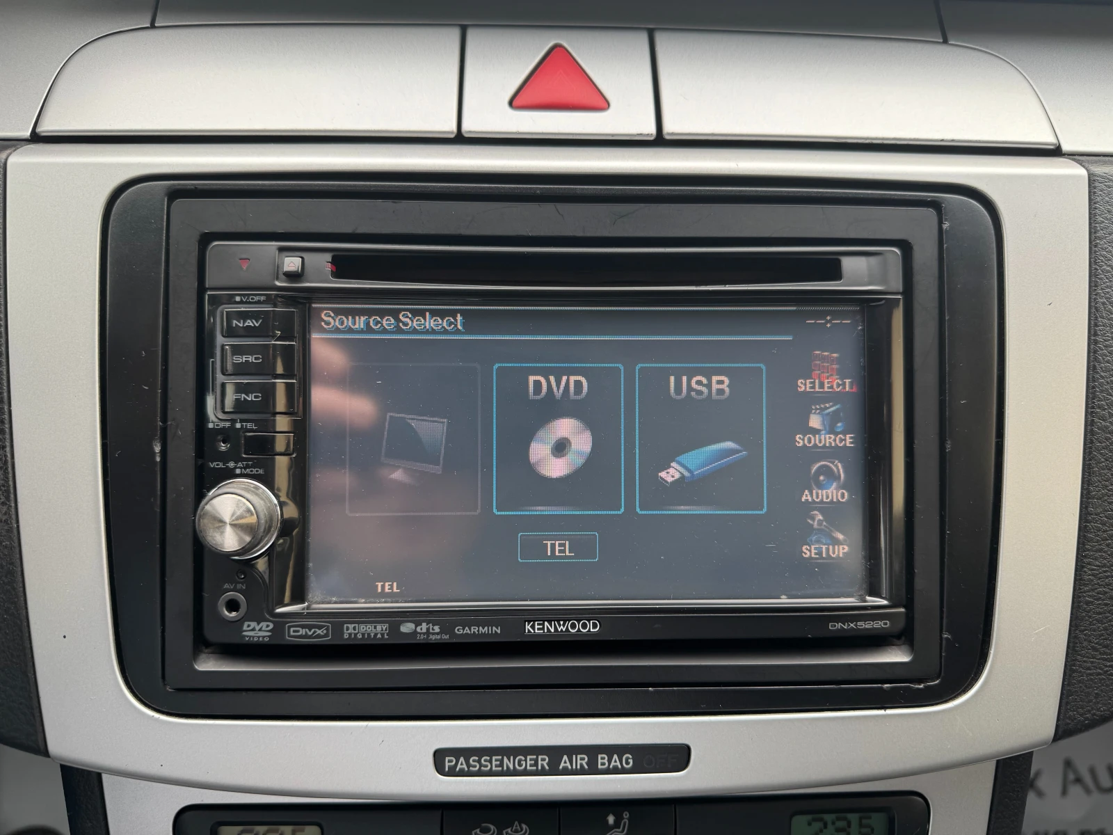 VW Passat 2.0TDI-140кс. / АВТОМАТ / ЛИЗИНГ | Mobile.bg — изображение 14