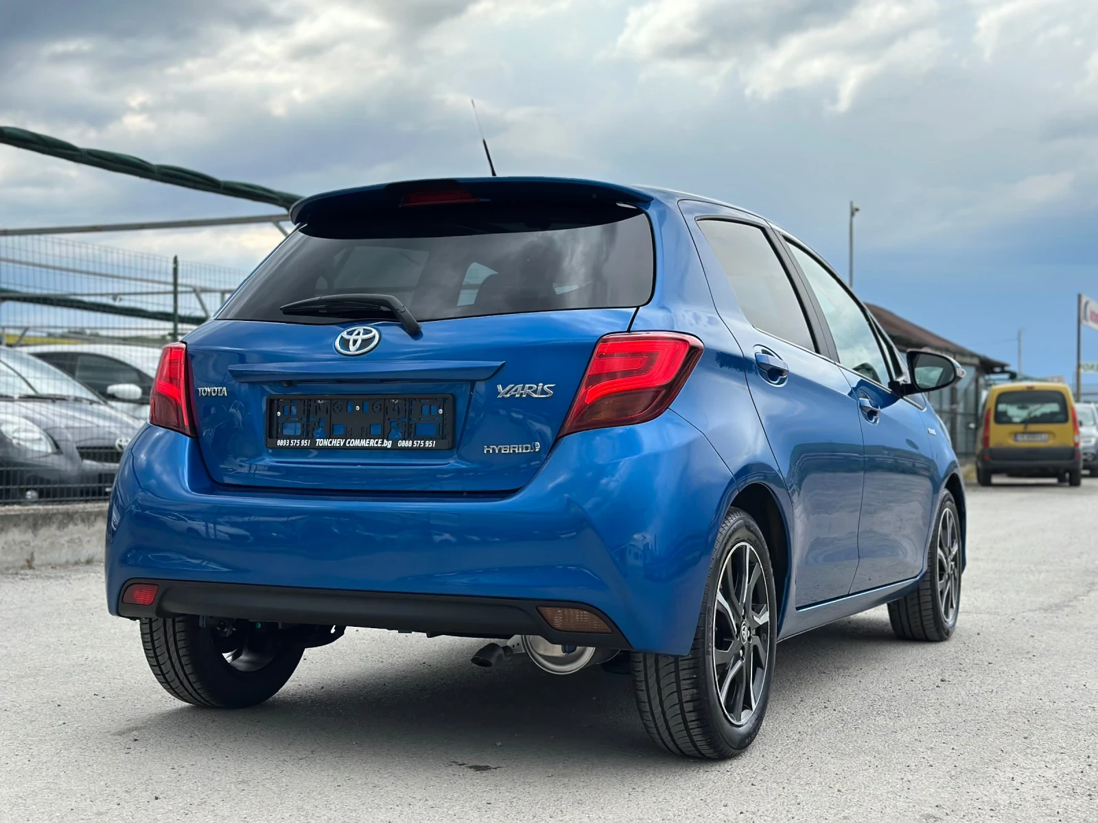 Toyota Yaris 1.5i-PANORAMA-145.000km-DISTRONIK-KAMERA-KEYLES - изображение 6