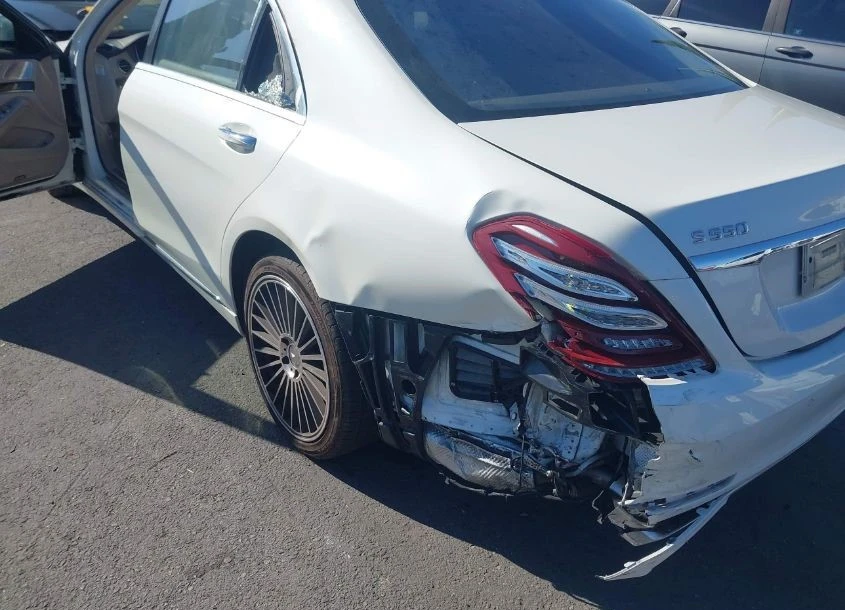 Mercedes-Benz S 500 2014 MERCEDES-BENZ S 550 - изображение 7