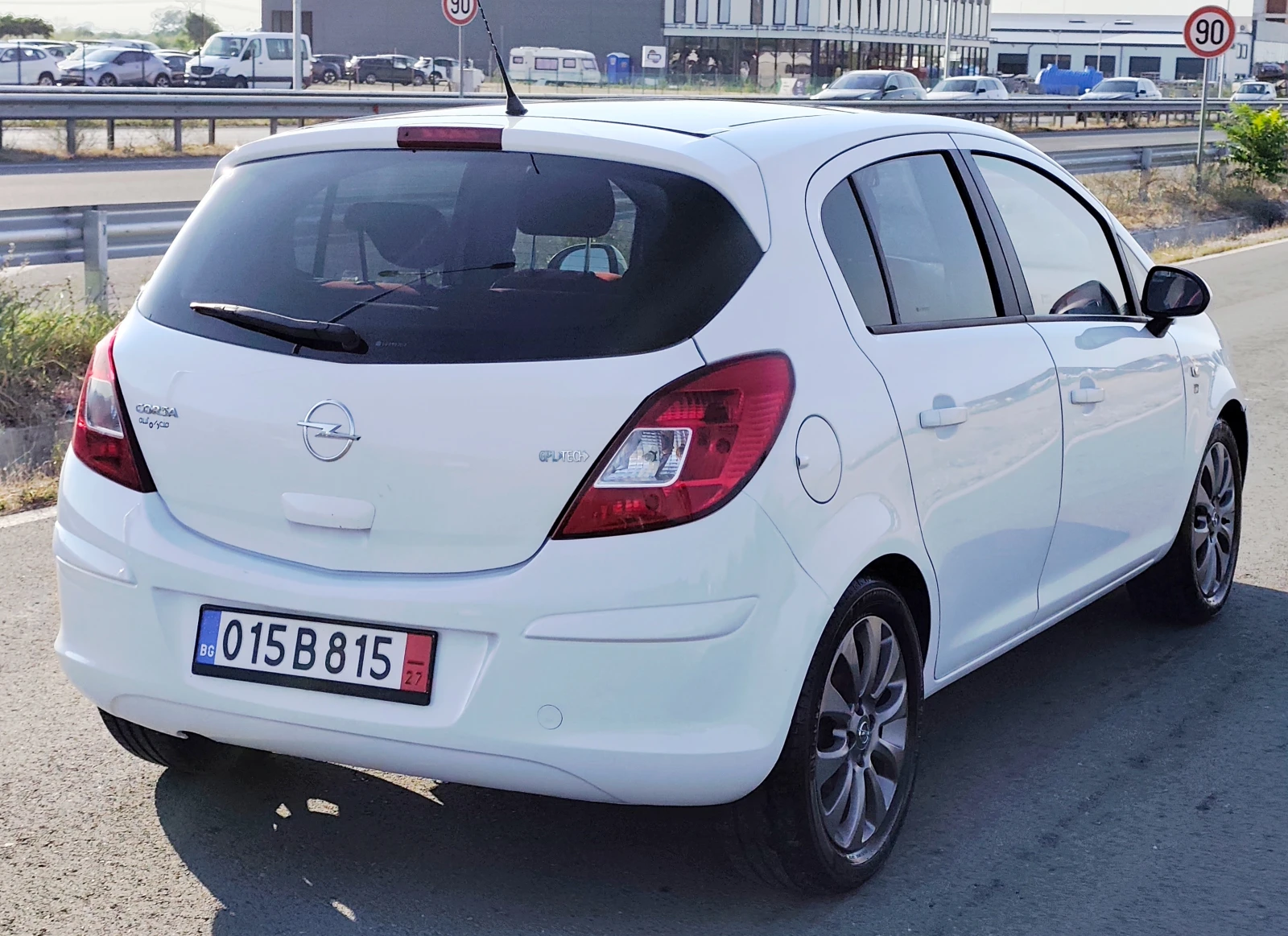 Opel Corsa 1, 2i GAZ 111 EDITION - изображение 5