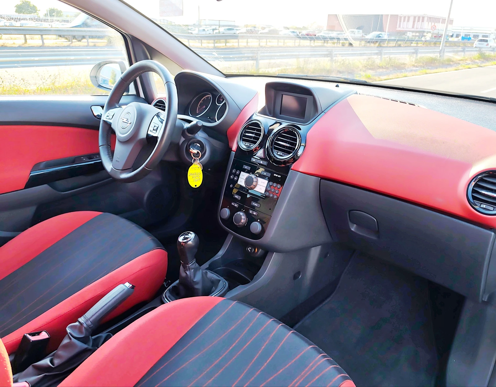 Opel Corsa 1, 2i GAZ 111 EDITION - изображение 8
