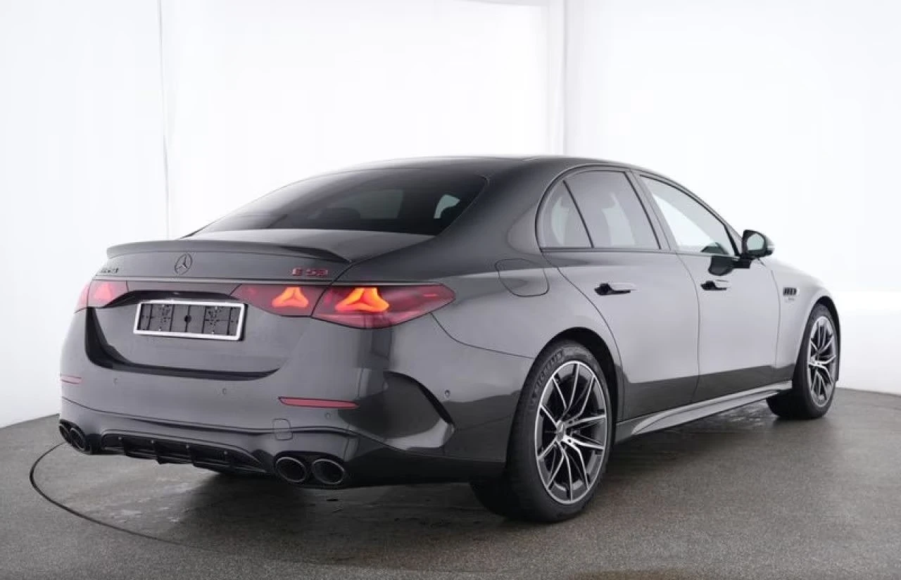 Mercedes-Benz E 53 AMG 4M+ Premium/NIGHT I+ II/20"/DISTR - изображение 2