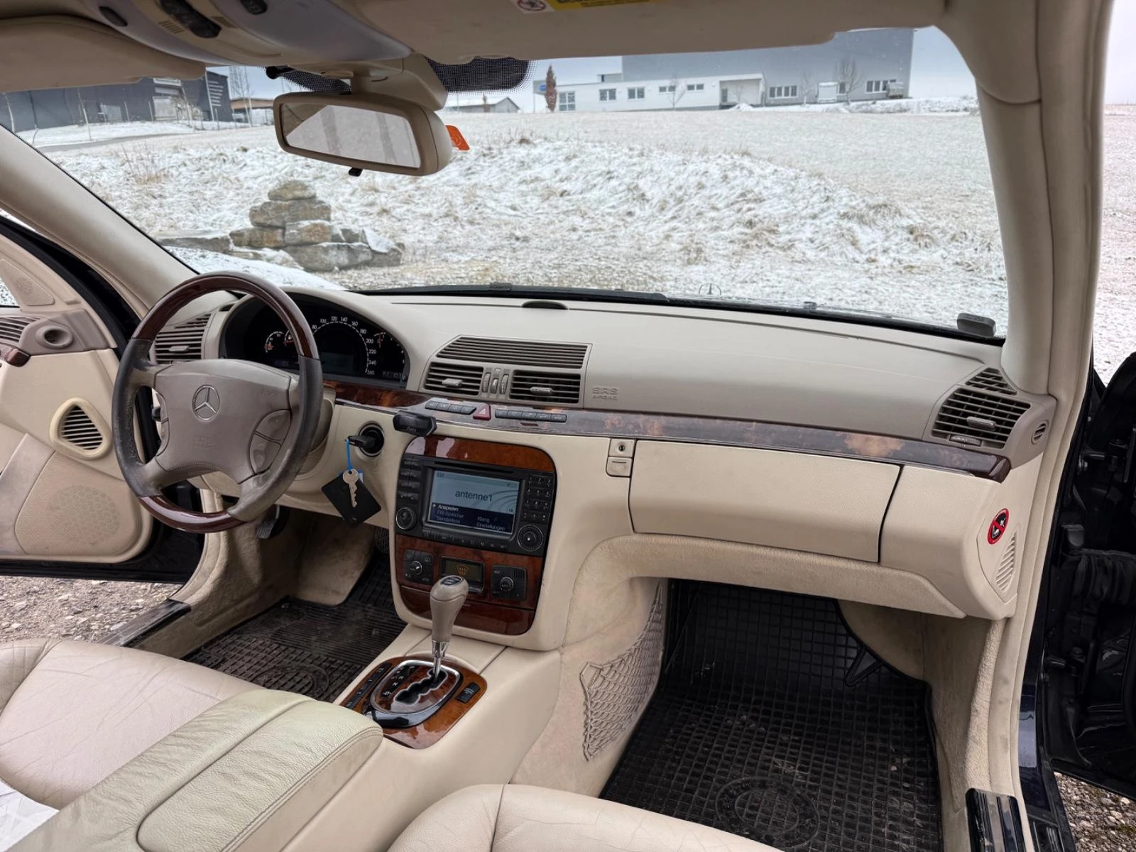 Mercedes-Benz S 320  - изображение 8