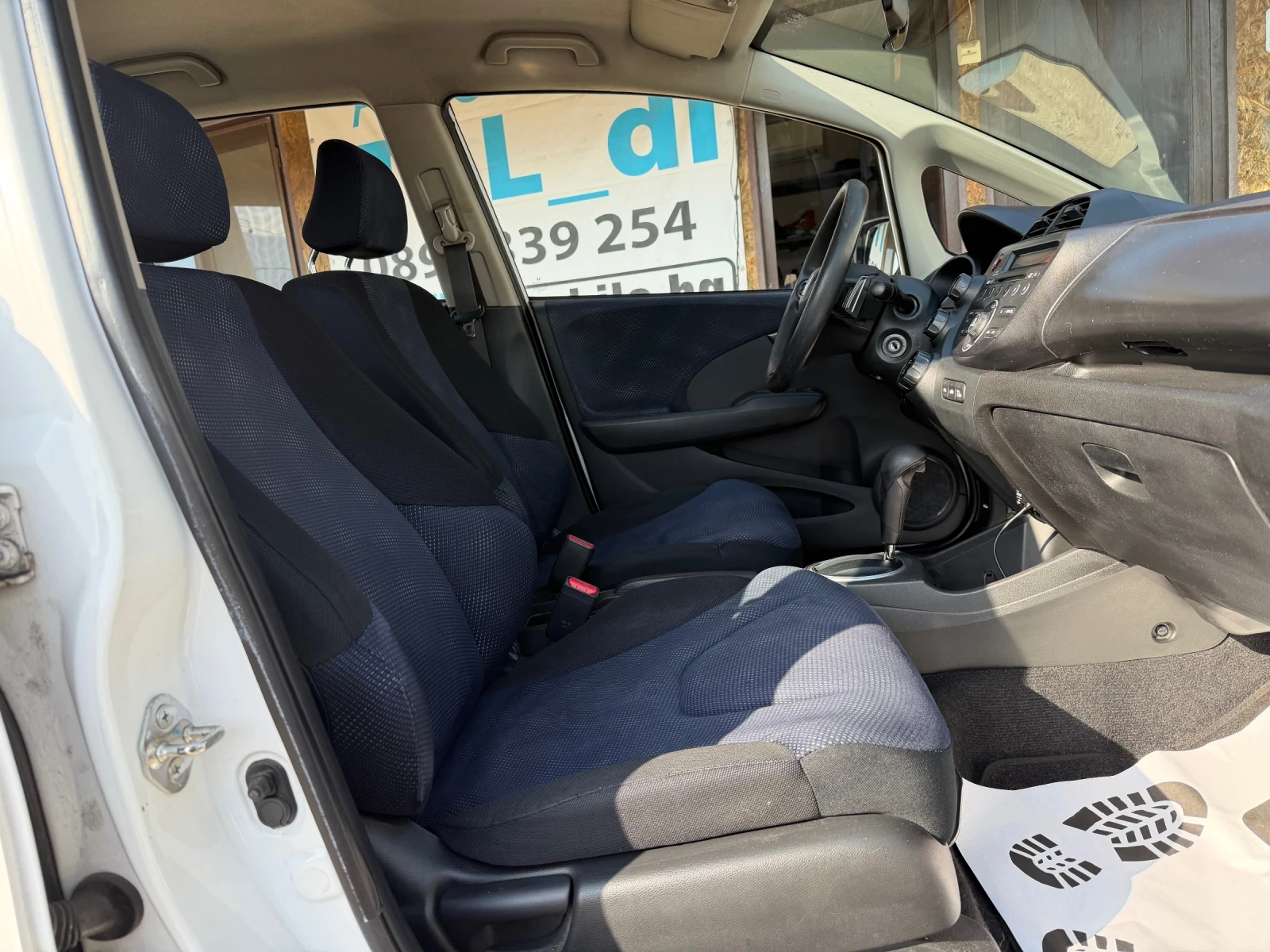 Honda Jazz 1.4i Trend. Автоматик!!! Парктроник!!!, снимка 11 - Автомобили и джипове - 53710828