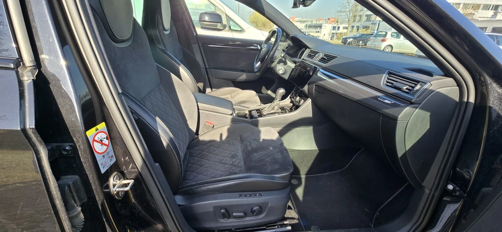 Skoda Superb SportLine/4x4/Navi/Panorama/Camera/Печка, снимка 5 - Автомобили и джипове - 53827843