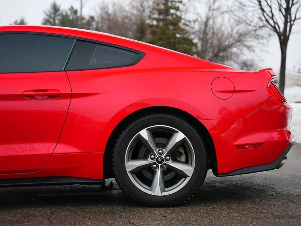 Ford Mustang * ECOBOOST PREMIUM | BSM | BACK UP CAMERA | HEATED, снимка 17 - Автомобили и джипове - 53948359