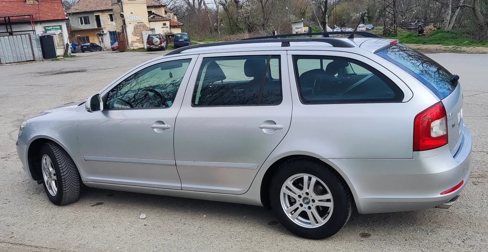 Skoda Octavia, снимка 9 - Автомобили и джипове - 54043727