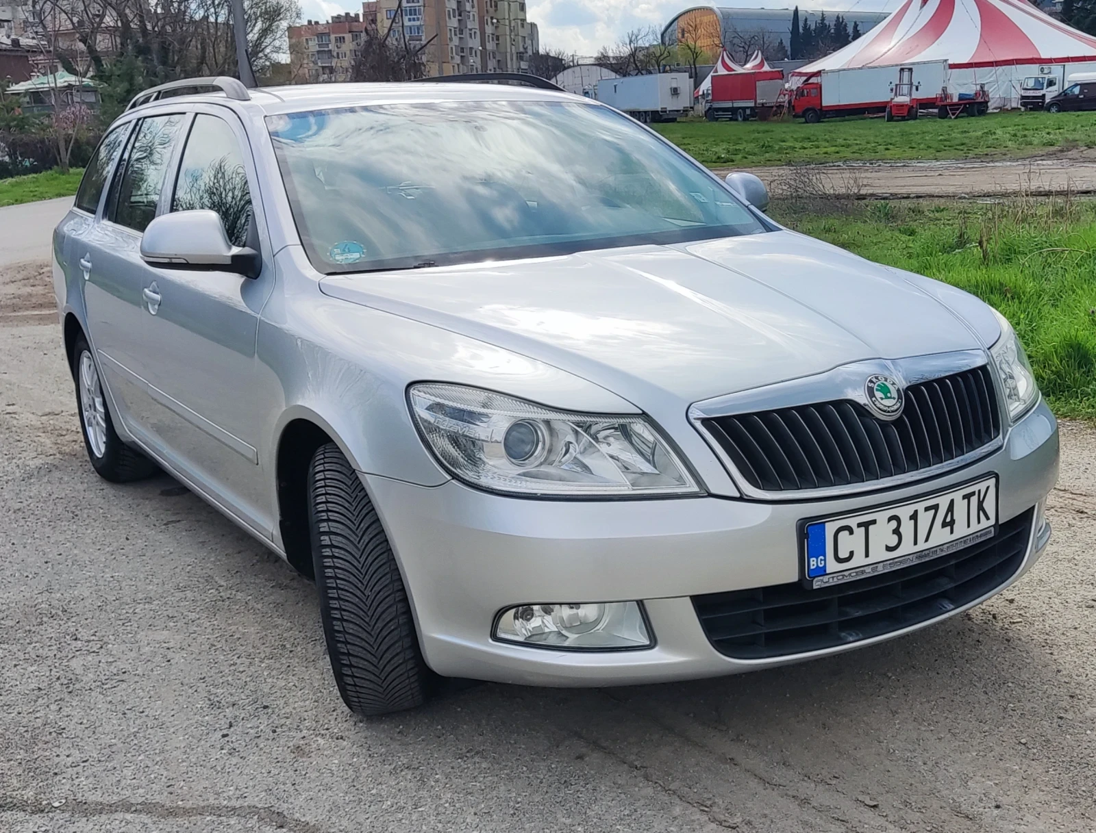 Skoda Octavia, снимка 2 - Автомобили и джипове - 54043727