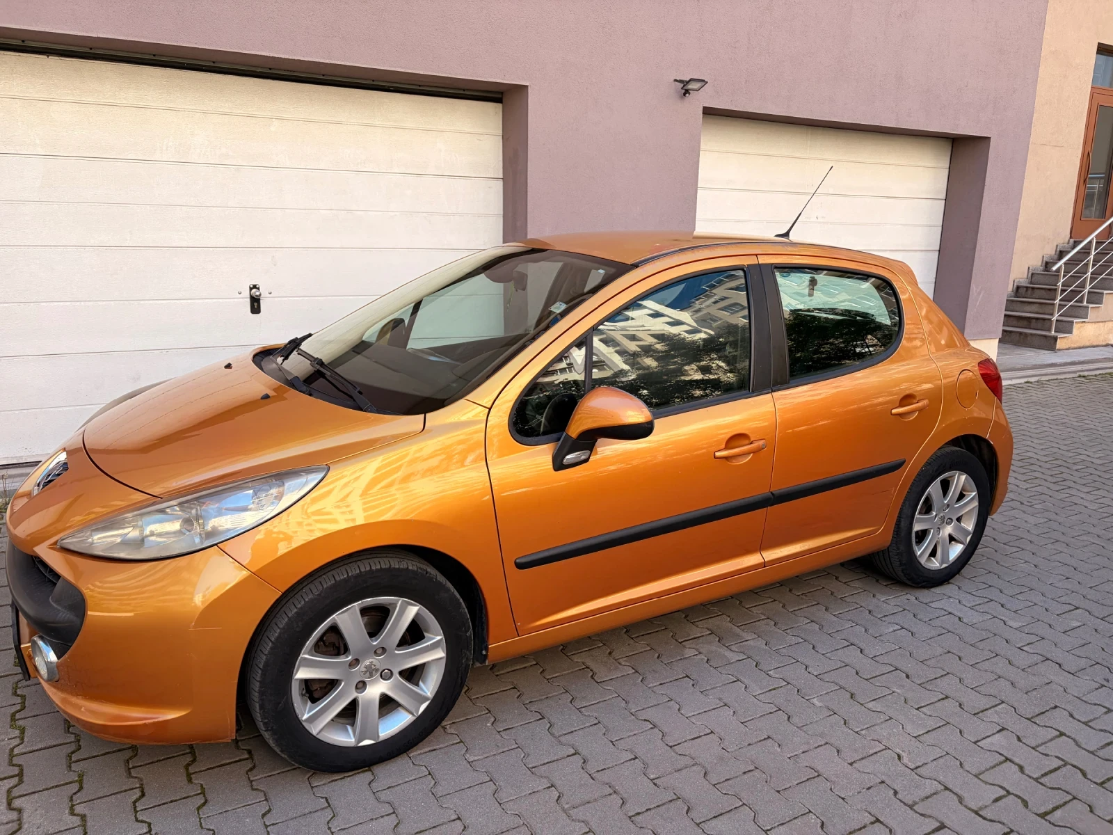 Peugeot 207 1, 6 HDI, снимка 5 - Автомобили и джипове - 54551746