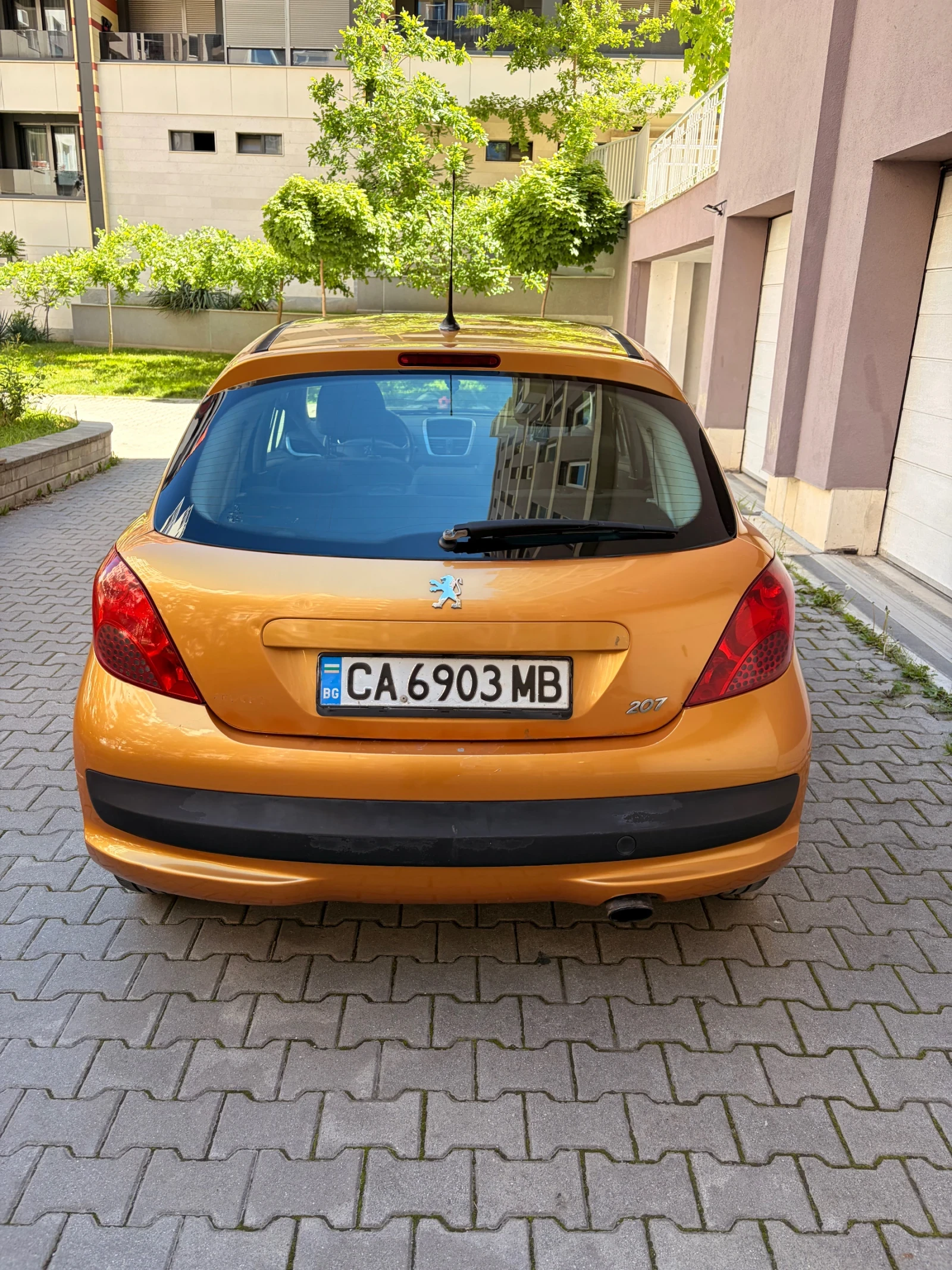 Peugeot 207 1, 6 HDI, снимка 7 - Автомобили и джипове - 54551746