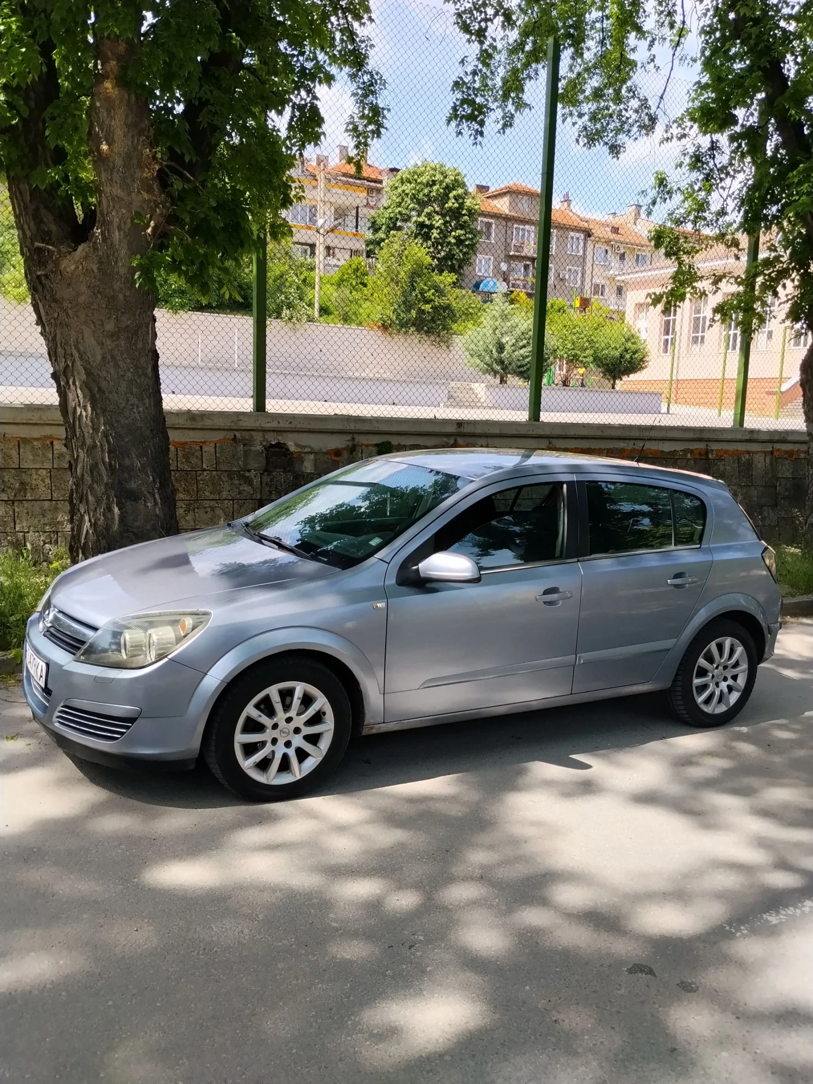 Opel Astra 1.7, снимка 14 - Автомобили и джипове - 54825250