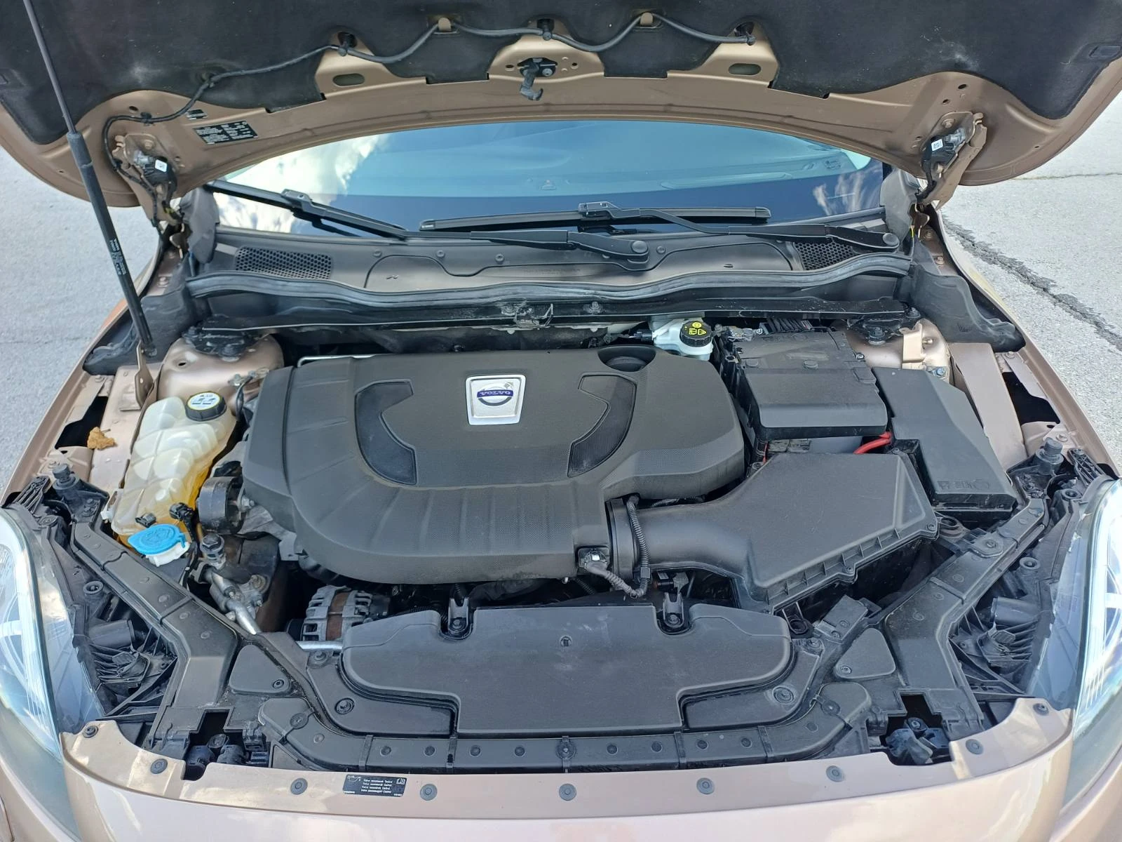 Volvo V40 Cross Country 2.0 Diesel 150k.s. 5-��������� | Mobile.bg � ����������� 17