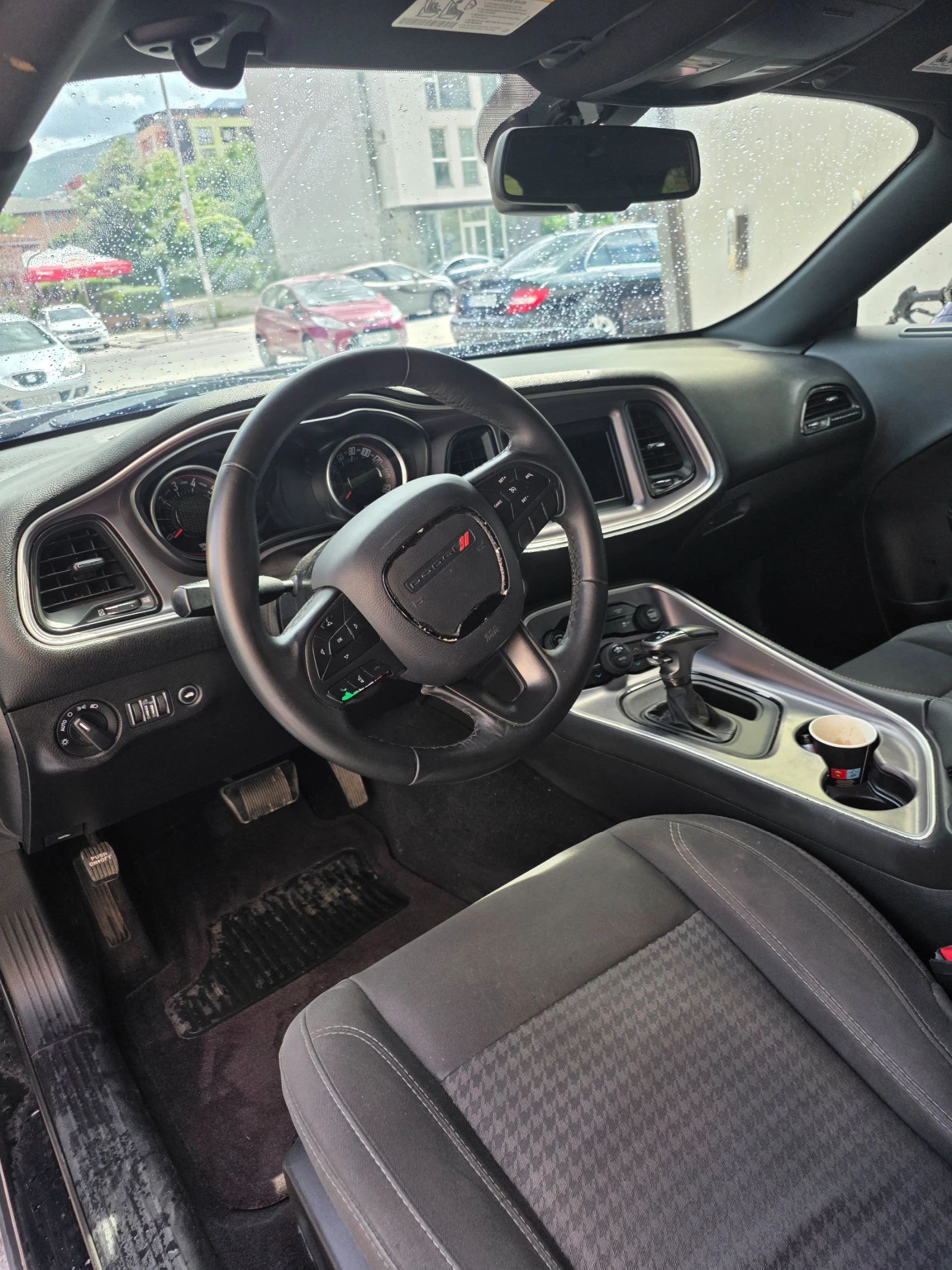 Dodge Challenger, снимка 3 - Автомобили и джипове - 54980735
