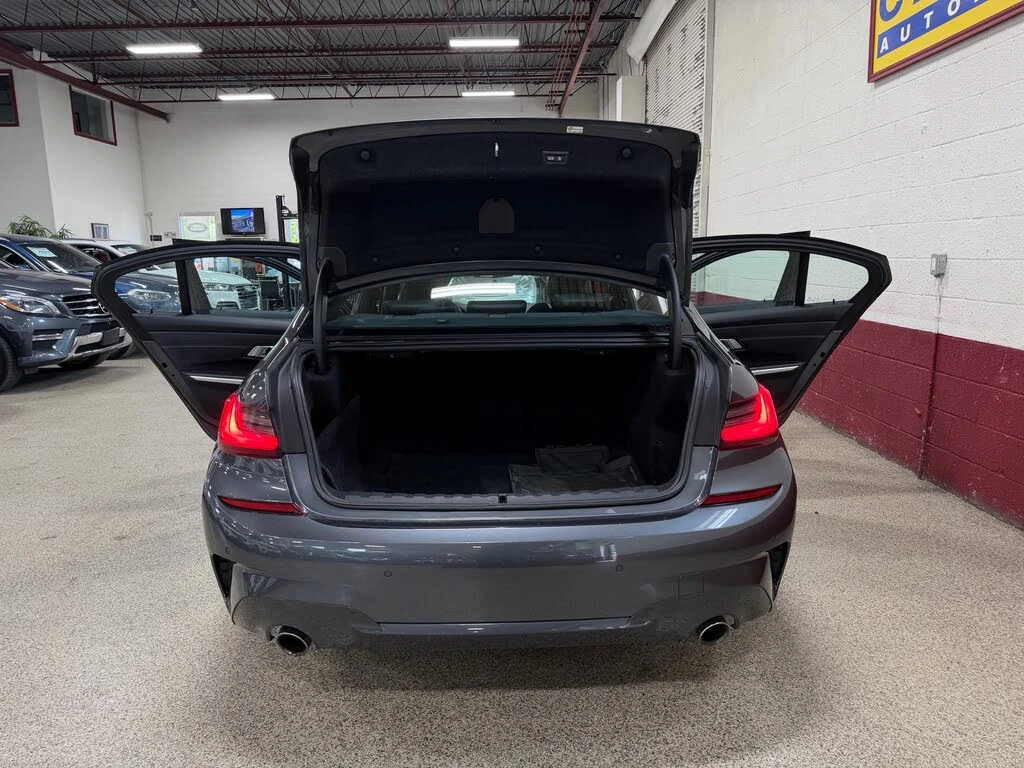 BMW 330 i* XDRIVE* MSPORT* HEAD-UP* AMBIENT* ПОДГРЕВ* CAM, снимка 7 - Автомобили и джипове - 54999992