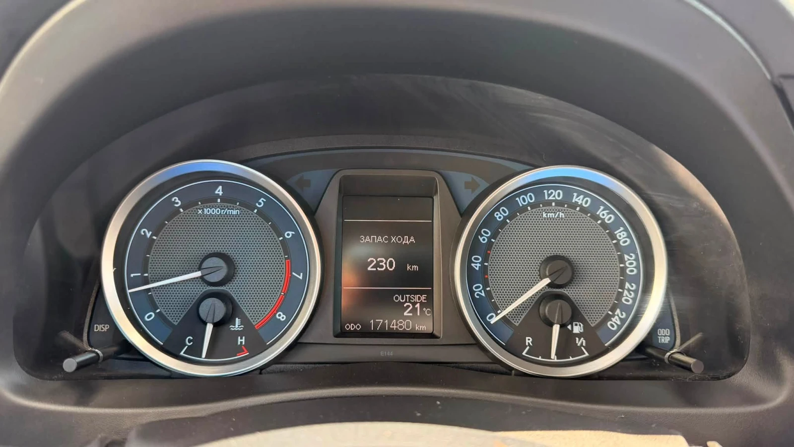 Toyota Auris 1.6 ������ | Mobile.bg � ����������� 10