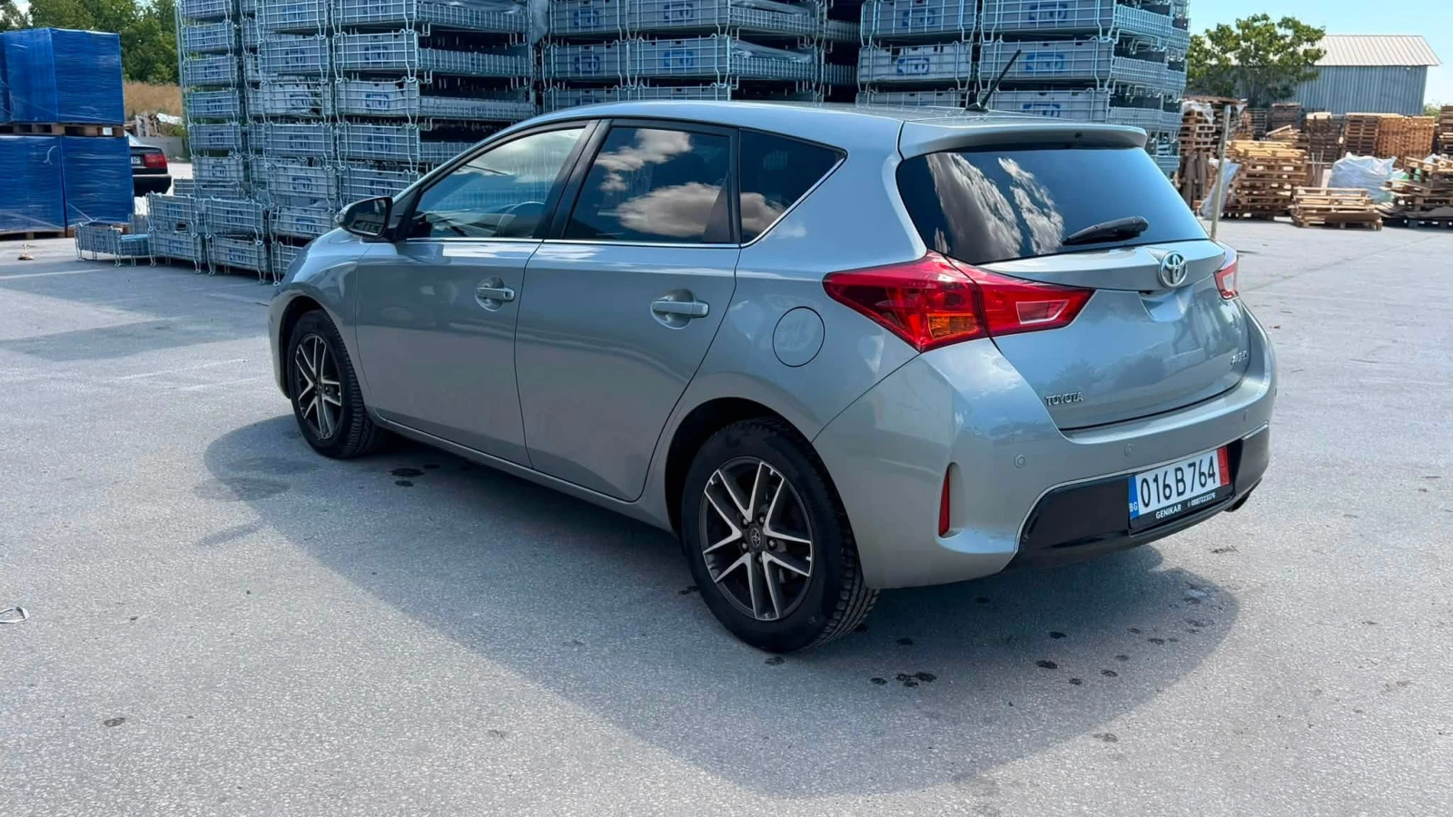 Toyota Auris 1.6 ������ | Mobile.bg � ����������� 5